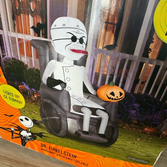 Dr. Finkelstein Inflatable with Pumpkin Accessory Nightmare before Christmas - Picture 2 of 2